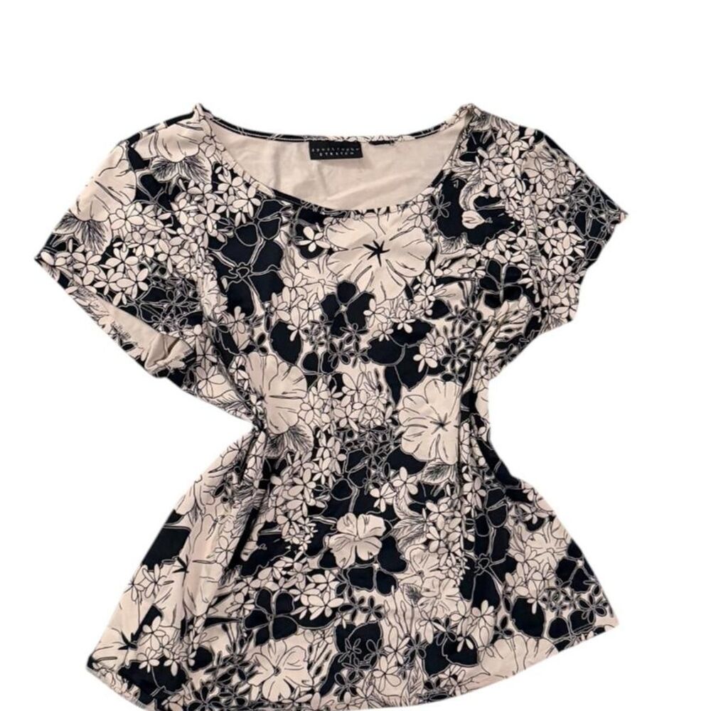 Black & White Floral Print Peplum Cap Sleeve Top S/M — Y2K Retro Trendy Tropical